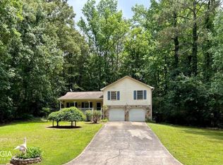 5378 Secretariat Ln, Sugar Hill, GA 30518