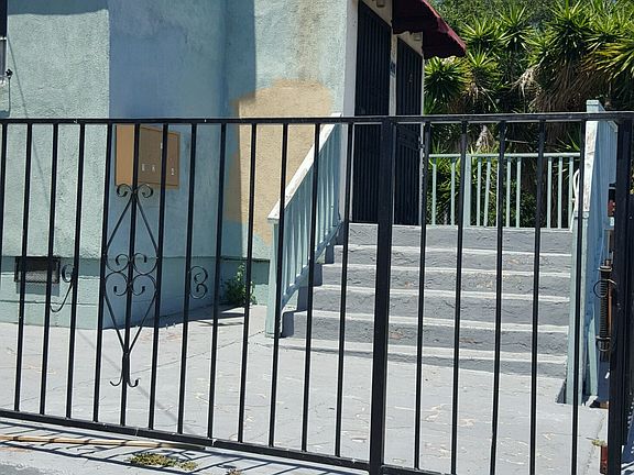 3rd image of 417 N Bixel St #1-4