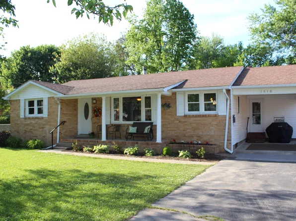 1610 Sunset Dr, Murray, KY 42071