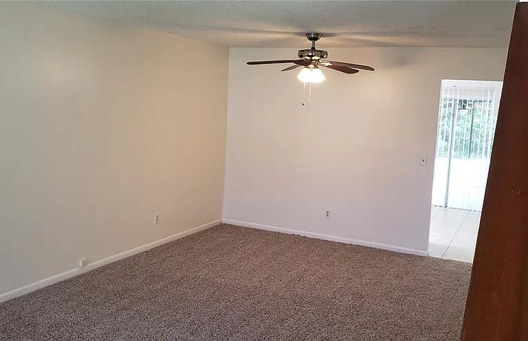 16106 Sagebrush Rd — Photo 4