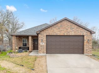 300 Pine St, Forney, TX 75126