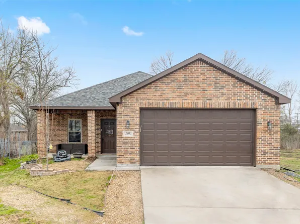 300 Pine St, Forney, TX 75126