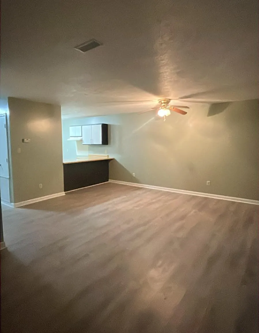 2 bed, 2.0 bath, 1192 sqft, $1,025 — Photo 3