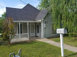 303 W Brady St, Decatur, TX 76234