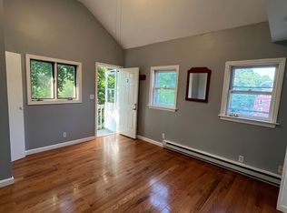 141 Belgrade Ave #R, Roslindale, MA 02131