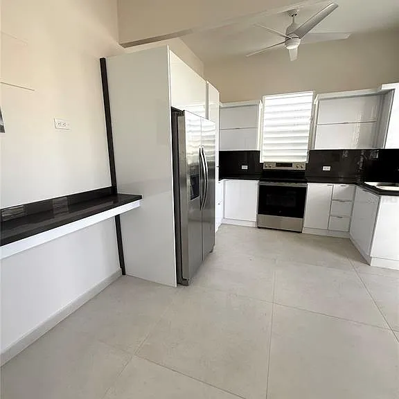1507 Las Marias — Photo 10