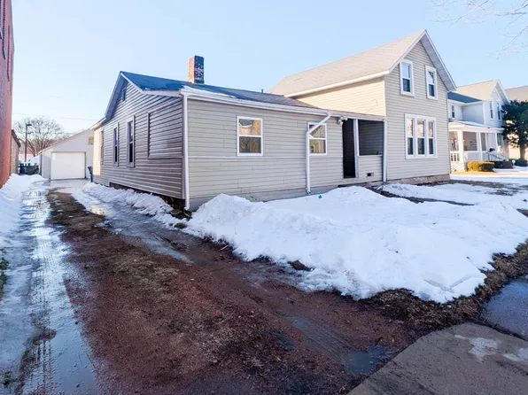 206 N 2nd Ave, Wausau, WI 54401