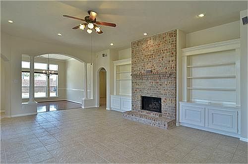 4th image of 5207 Cottonwood Creek Ln