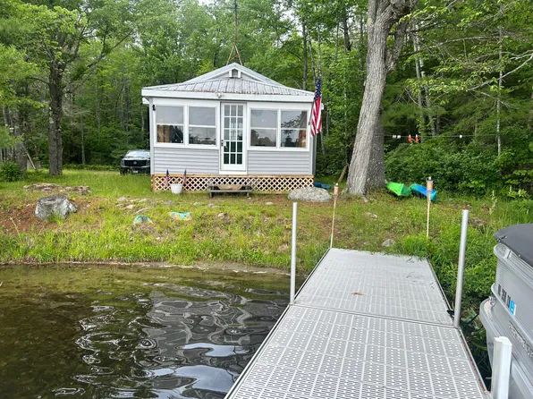 27 Sunshine Lane, Hartland, ME 04943