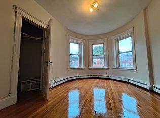 187 Winthrop Rd #3, Brookline, MA 02445