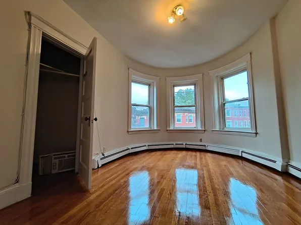 187 Winthrop Rd, Brookline, MA