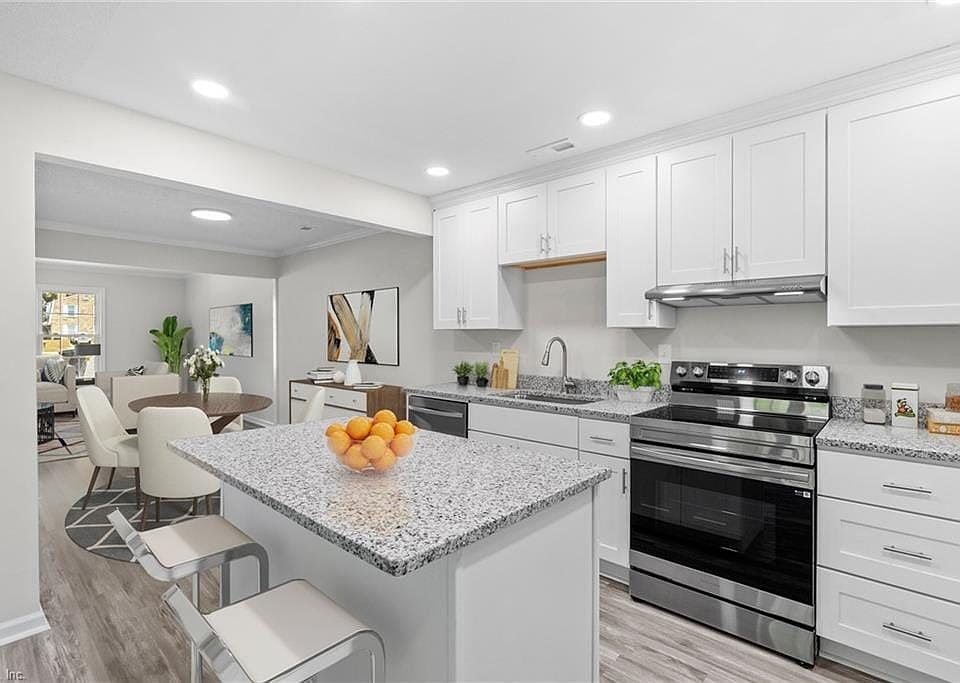 1st image of 409 Cadbury Cir