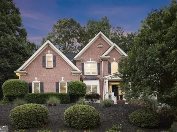 1215 Lake Washington Cir, Lawrenceville, GA 30043