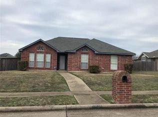 1341 Harvest Hill Ln, Lancaster, TX 75146