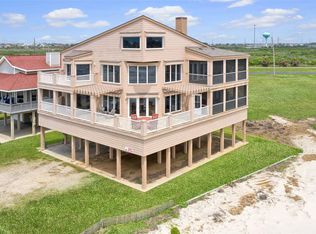 12424 E Ventura Dr, Galveston, TX 77554