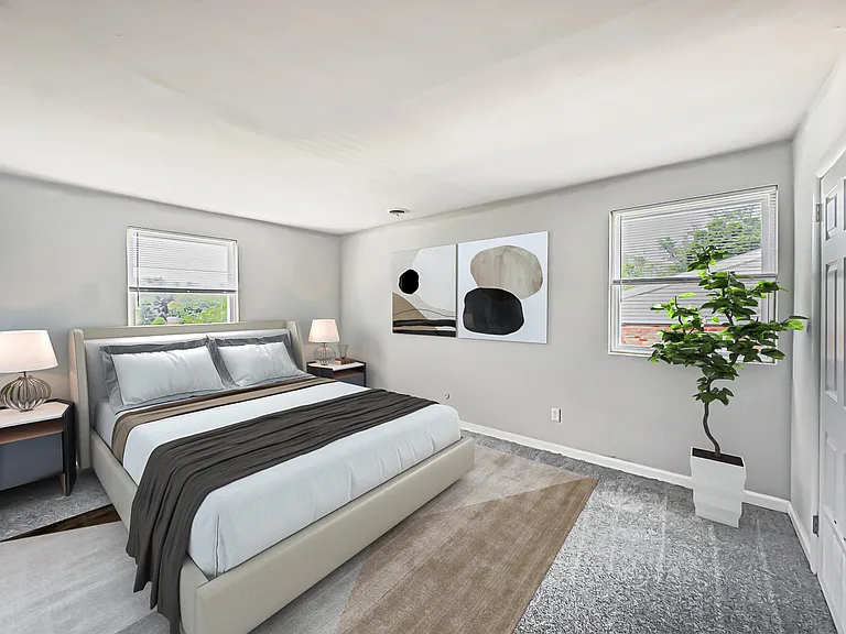 Creekside Apartments — Photo 10