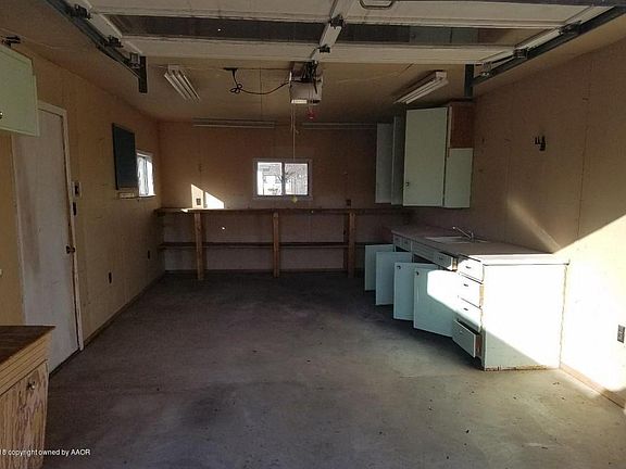 3rd image of 1913 N Sumner St