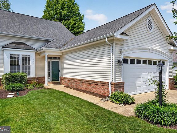 2nd image of 17657 Glass Ridge Pl