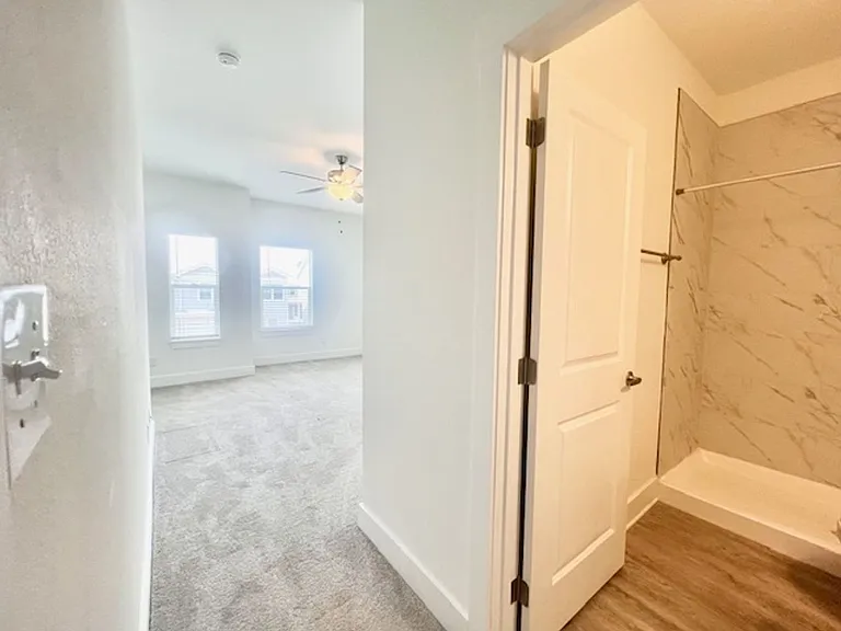 107 Date Palm Ln — Photo 8