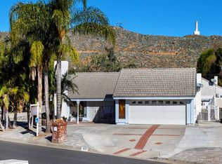 7873 Live Oak Dr, Riverside, CA 92509