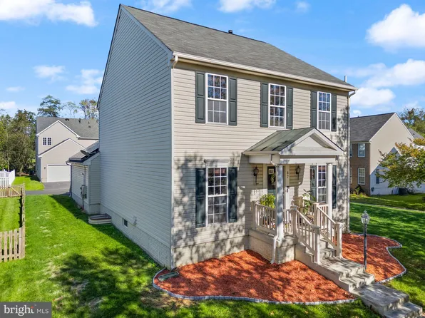 37 Stocks St, Lovettsville, VA 20180