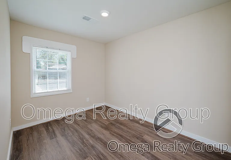 14 E Clay St — Photo 21