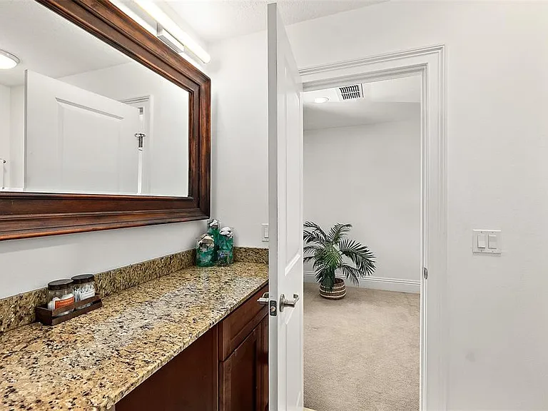 644 Riverview Rd — Photo 45