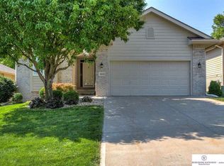 13473 Meredith Ave, Omaha, NE 68164