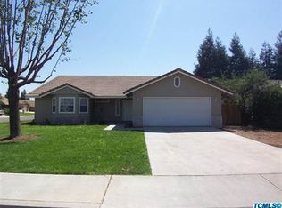 1104 Woods Ave, Exeter, CA 93221