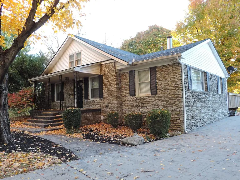396 Chilesburg Rd — Photo 26