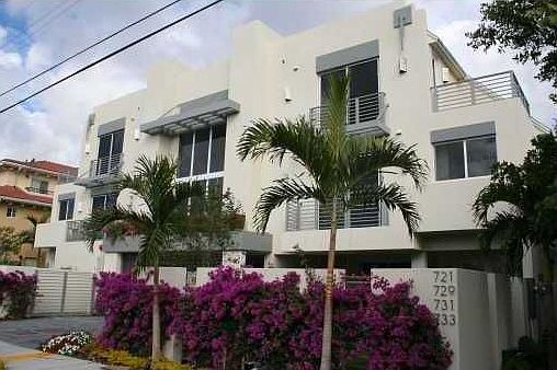 1st image of 731 SE 13th St #731