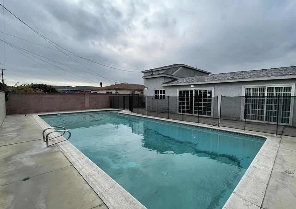 1st image of 1191 Los Coyotes Ave