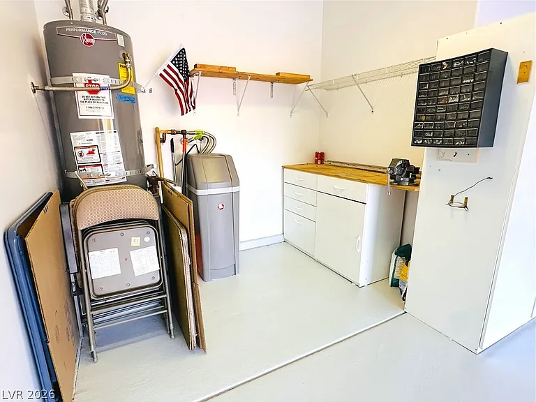2988 Yellow Springs Ct — Photo 40