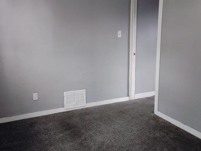 9140A Mendota — Photo 11