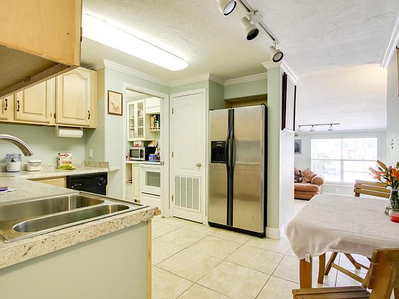3rd image of 109 Monahan Dr