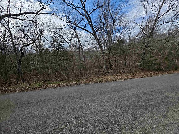 3rd image of L-25 Woodland Hills Rd #B