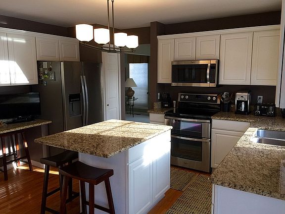 4th image of 6157 Lake Waldon Dr