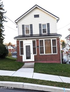 317 E Sample St, Ebensburg, PA, 15931