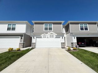5532 144th St, Urbandale, IA 50323