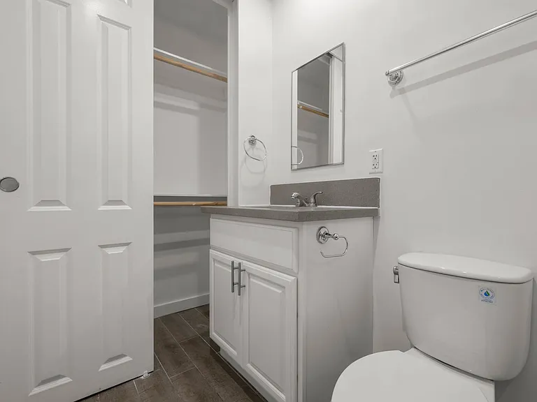 2649 S Ellendale Pl — Photo 12