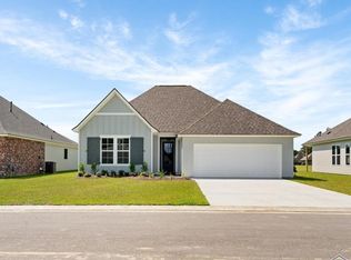 10468 Highcrest Dr, Denham Springs, LA 70706