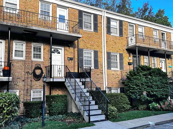 132 Texas Ave, Yonkers, NY 10708