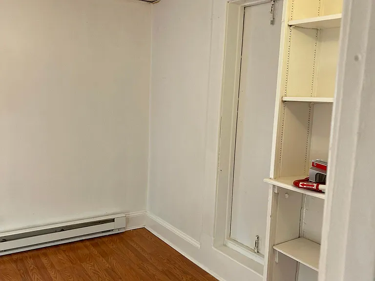 512 S 41st St #8 — Photo 43
