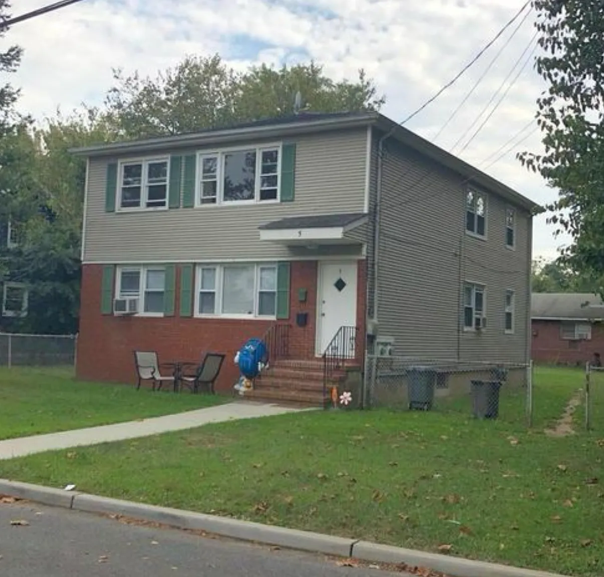 3 bed, 1200 sqft, $2,650 — Photo 1