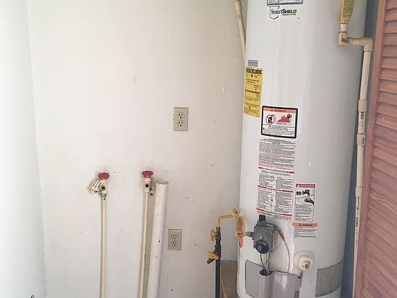 5th image of 7419 Harris St