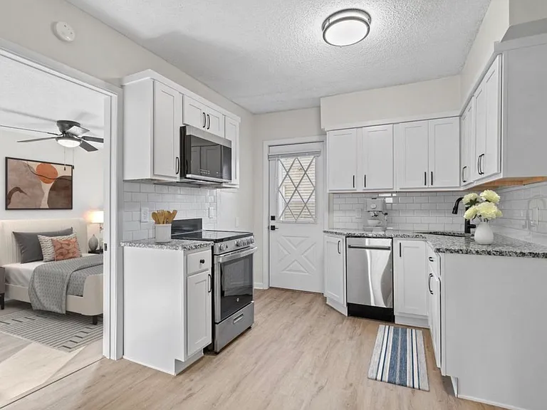 2922 Tyler St NE #1 — Photo 5