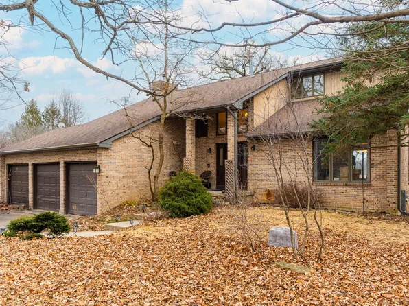 27572 Devine Way, Sycamore, IL 60178