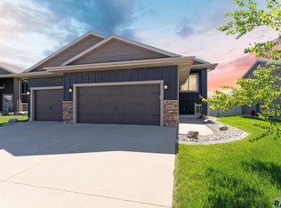 2909 S Keyrell Dr, Sioux Falls, SD 57106