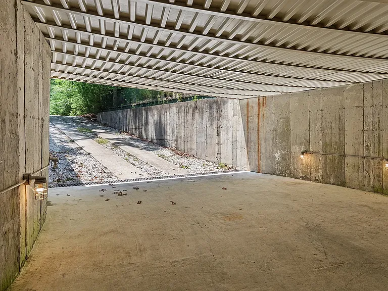 145 Neck Path — Photo 31