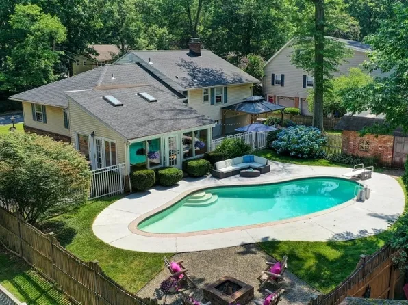 312 Fawnridge Dr, Scotch Plains Twp., NJ 07076